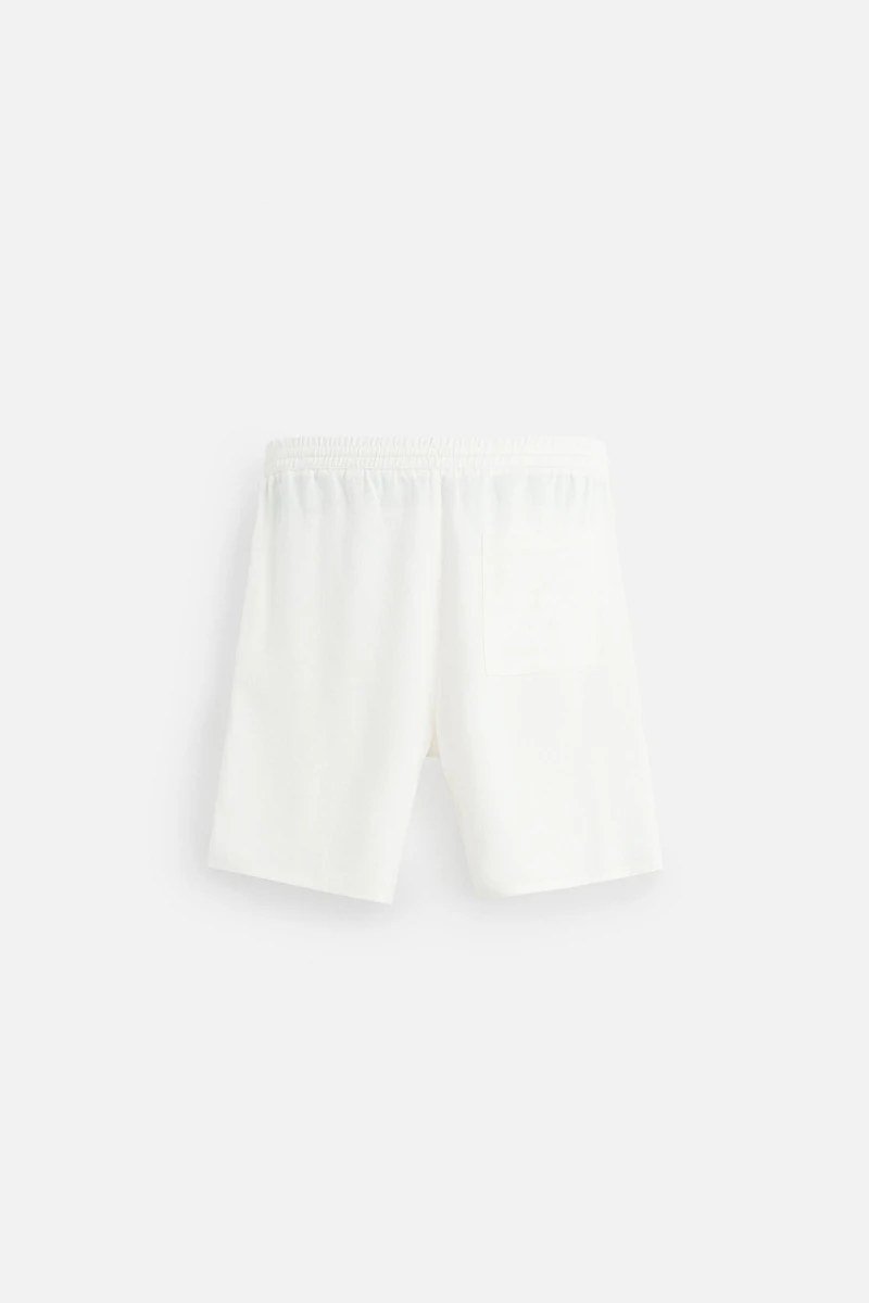 SHORTS WITH LINEN