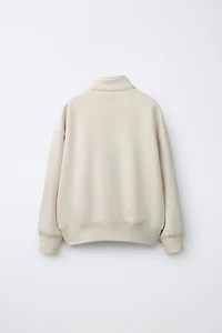 BASIC LABEL SWEATSHIRT