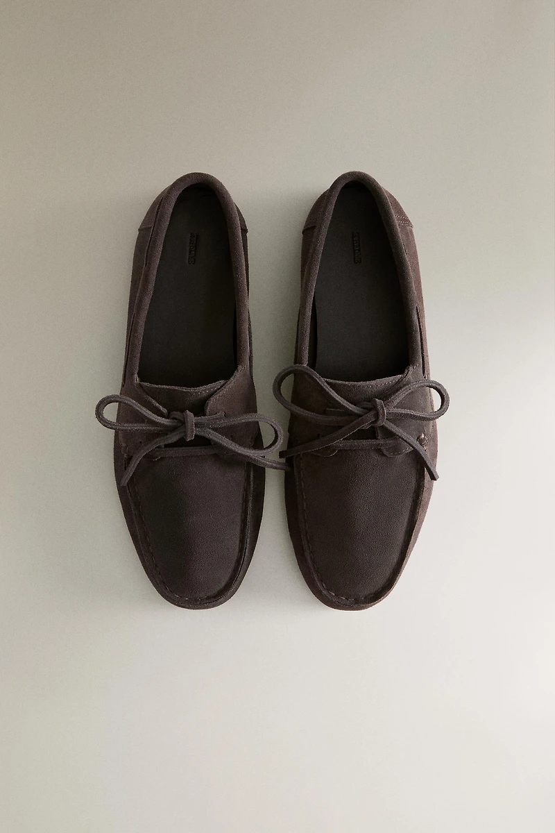 LEATHER LOAFERS