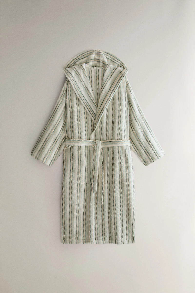 STRIPED HOODED BATHROBE