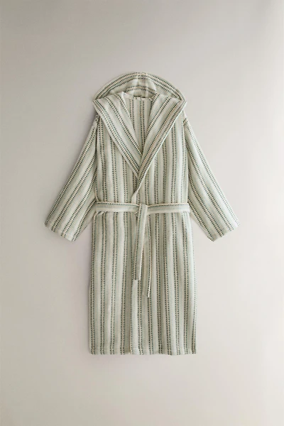 STRIPED HOODED BATHROBE