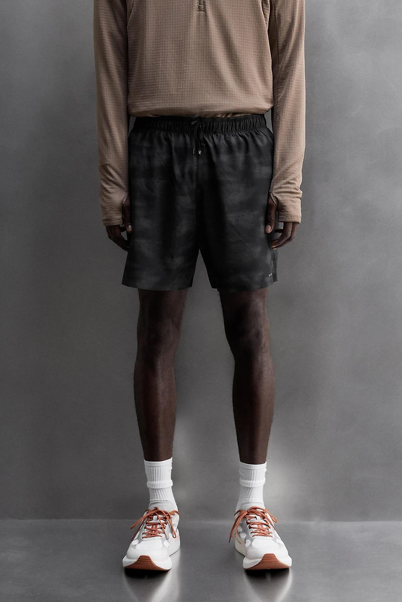 SHORT DE RUNNING PERFORÉ 5"