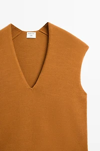 100% Cotton V-Neck Vest - STUDIO