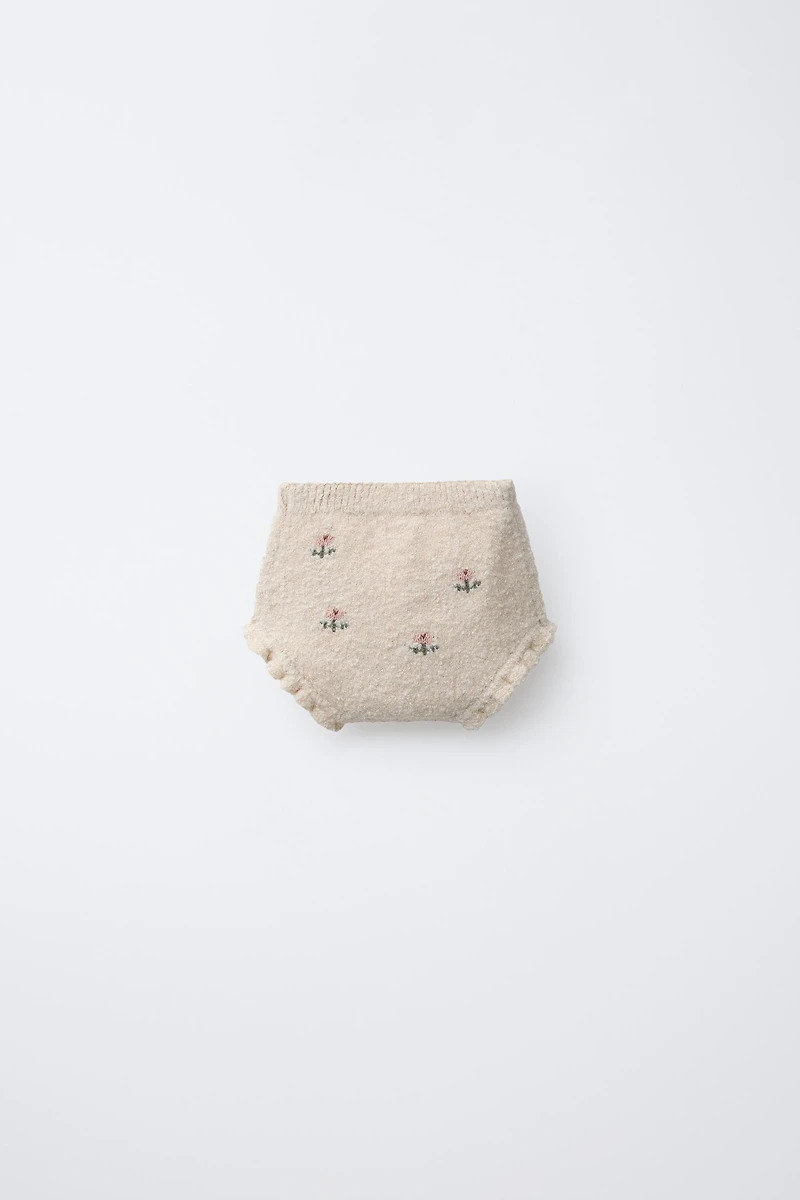 FLORAL EMBROIDERY KNIT BOTTOMS