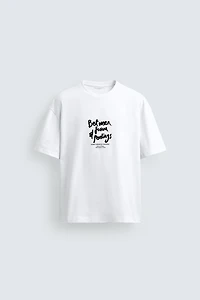 T-SHIRT INSCRIPTION TEXTURÉE