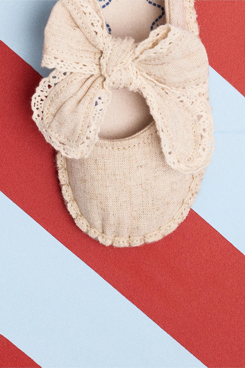 ESPADRILLES AVEC NŒUD