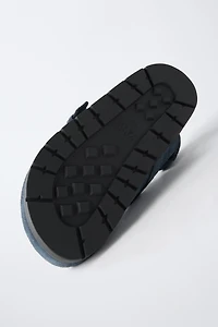 STORIESZ - SPLIT LEATHER CLOGS