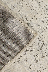 VINTAGE STYLE AREA RUG