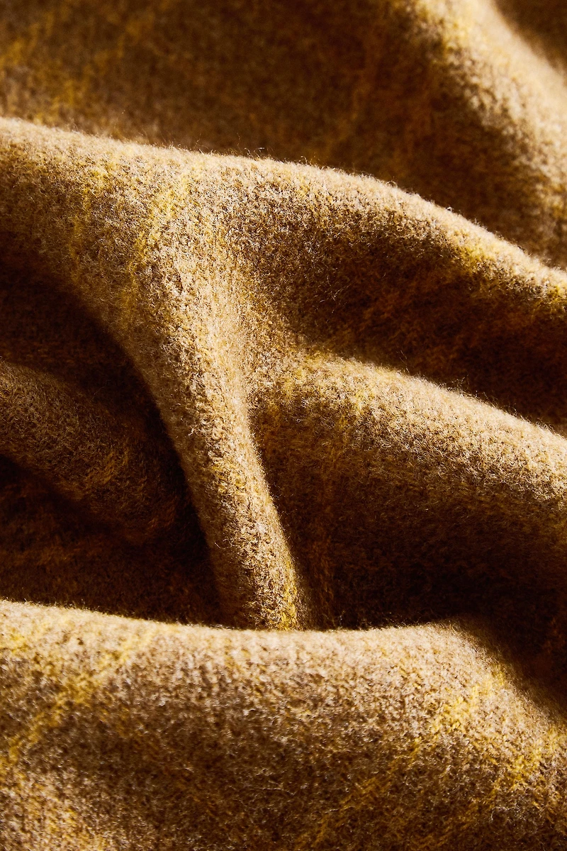 CHECKED BLANKET