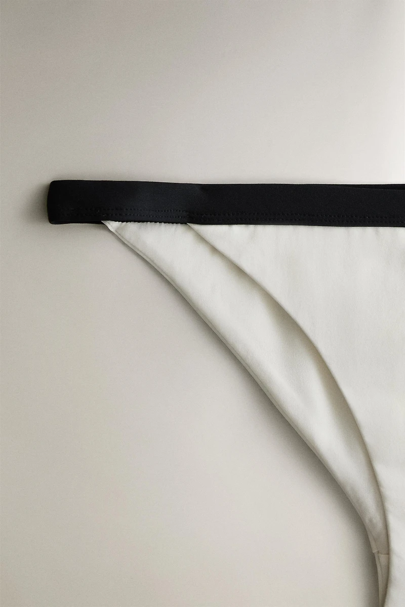 CULOTTE DE BIKINI BANDE CONTRASTÉE
