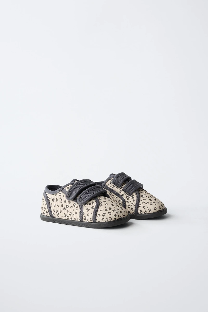 LEOPARD PRINT BAREFOOT SNEAKERS