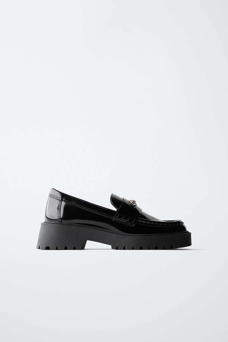 LOAFER WITH METAL DETAIL
