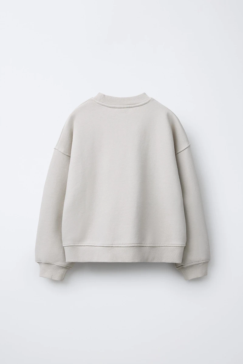 NUMBER PRINT SWEATSHIRT