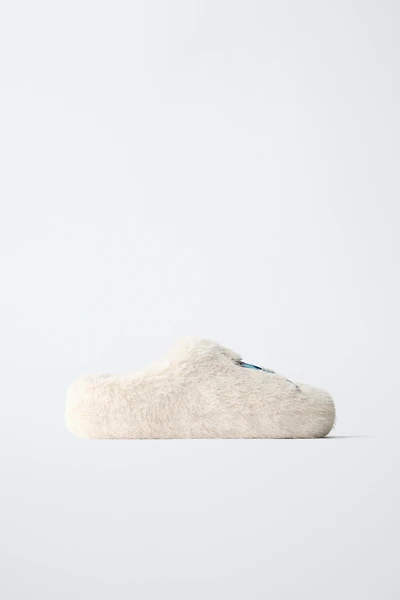 CHAUSSONS LILO & STITCH © DISNEY