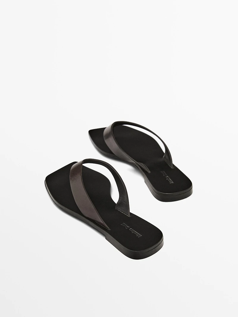 Leather toe divider sandals