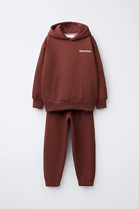 HOODIE AND JOGGER PANTS SET WITH TEXT PRINT
