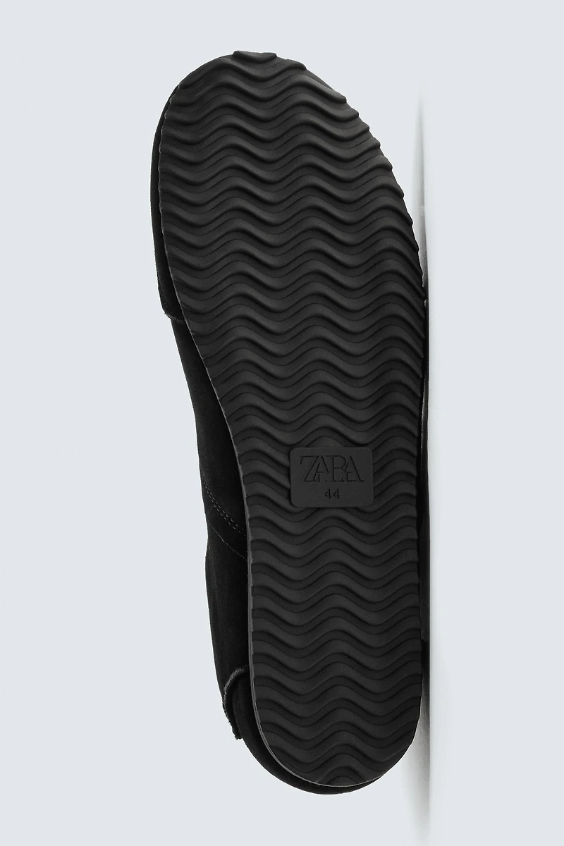 LIMITED EDITION LEATHER SNEAKERS
