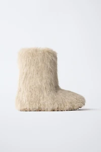 FURRY SNOW BOOTS