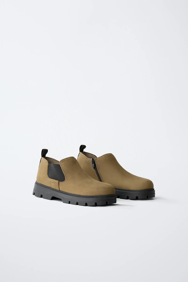 BOTTINES EN CUIR