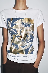 T-SHIRT AVEC ESTAMPILLAGE MÉTALLISÉ