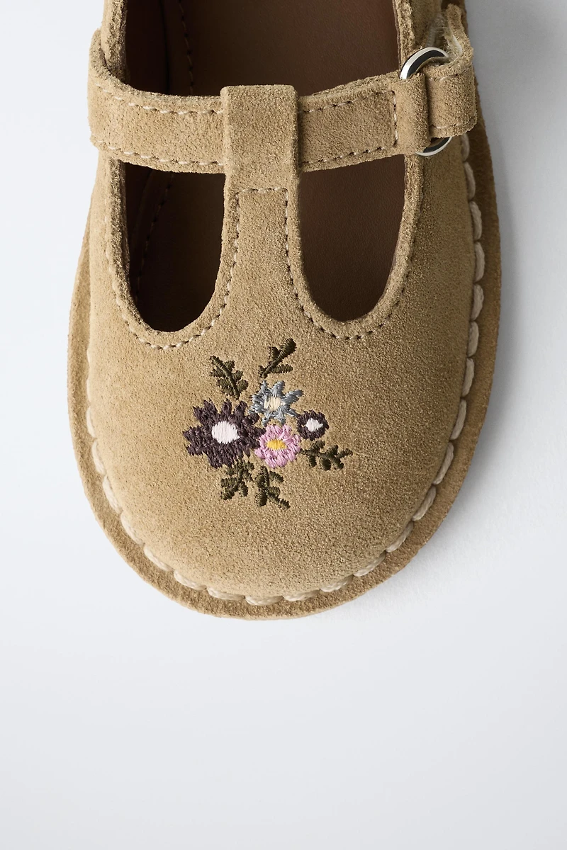 EMBROIDERED LEATHER T-STRAP BALLERINA
