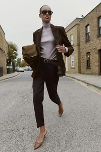 PLEATED BELTED PANTS