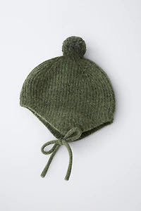 KNIT POMPOM BONNET