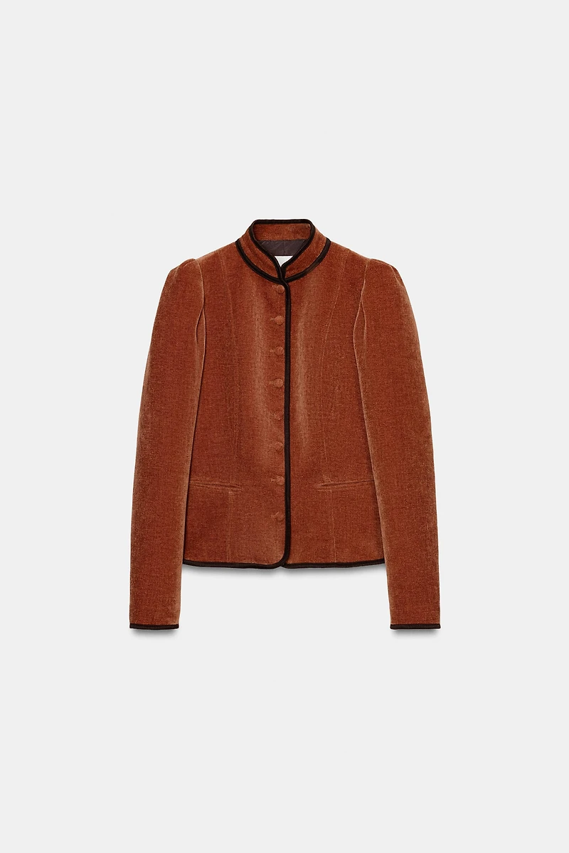 CONTRASTING TRIM BLAZER