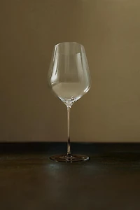 BLOWN CRYSTALLINE WINE GLASS