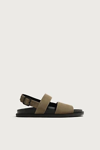 SANDALES EN CUIR À BRIDES