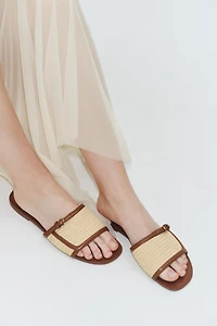 FLAT WOVEN BUCKLE SANDALS