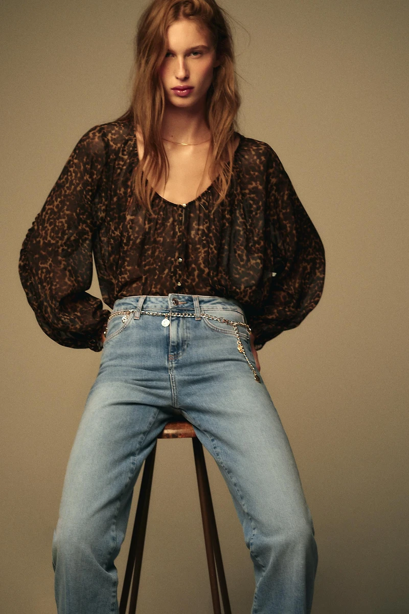 BLOUSE SEMI-TRANSPARENTE À IMPRIMÉ ANIMALIER