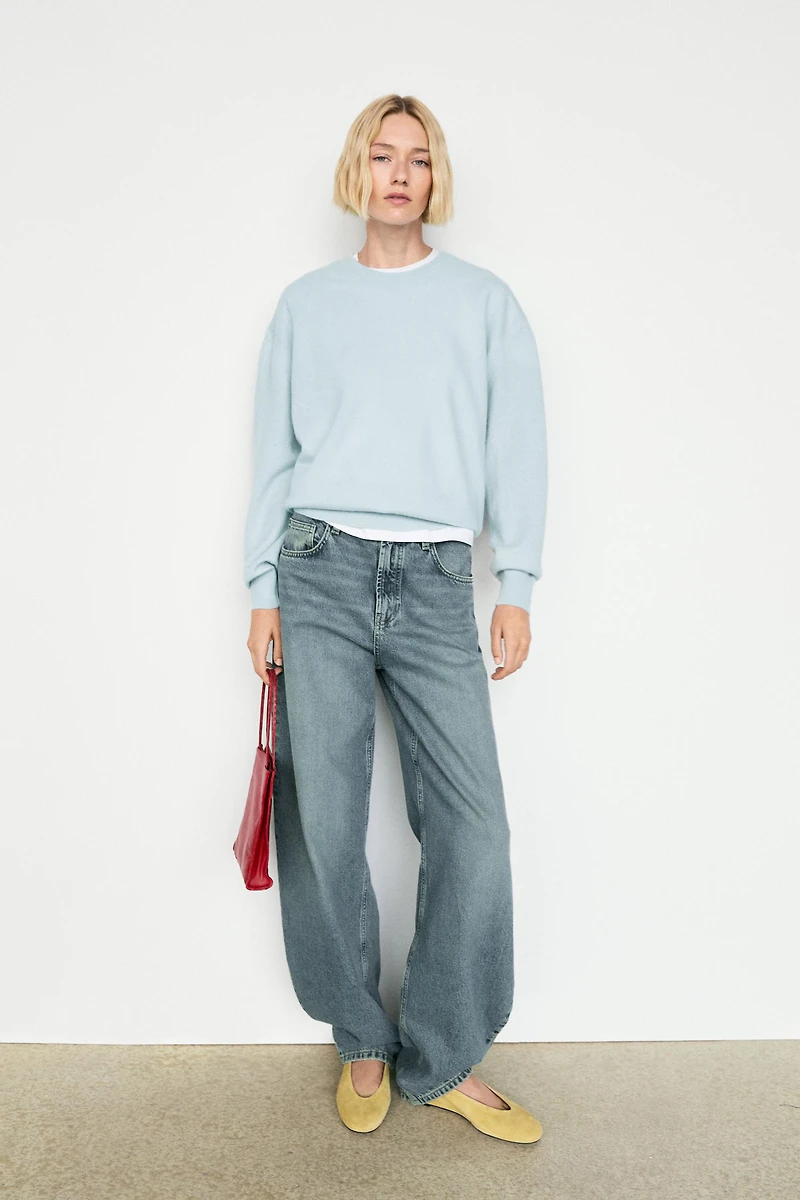 100% cashmere long sleeve sweater