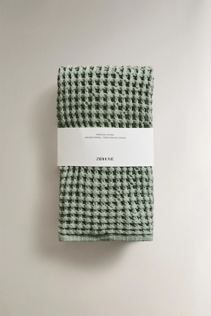 WAFFLE-KNIT KITCHEN TOWEL