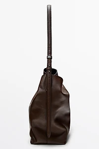 Sac seau en cuir nappa