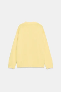 ASYMMETRIC HEM KNIT SWEATER