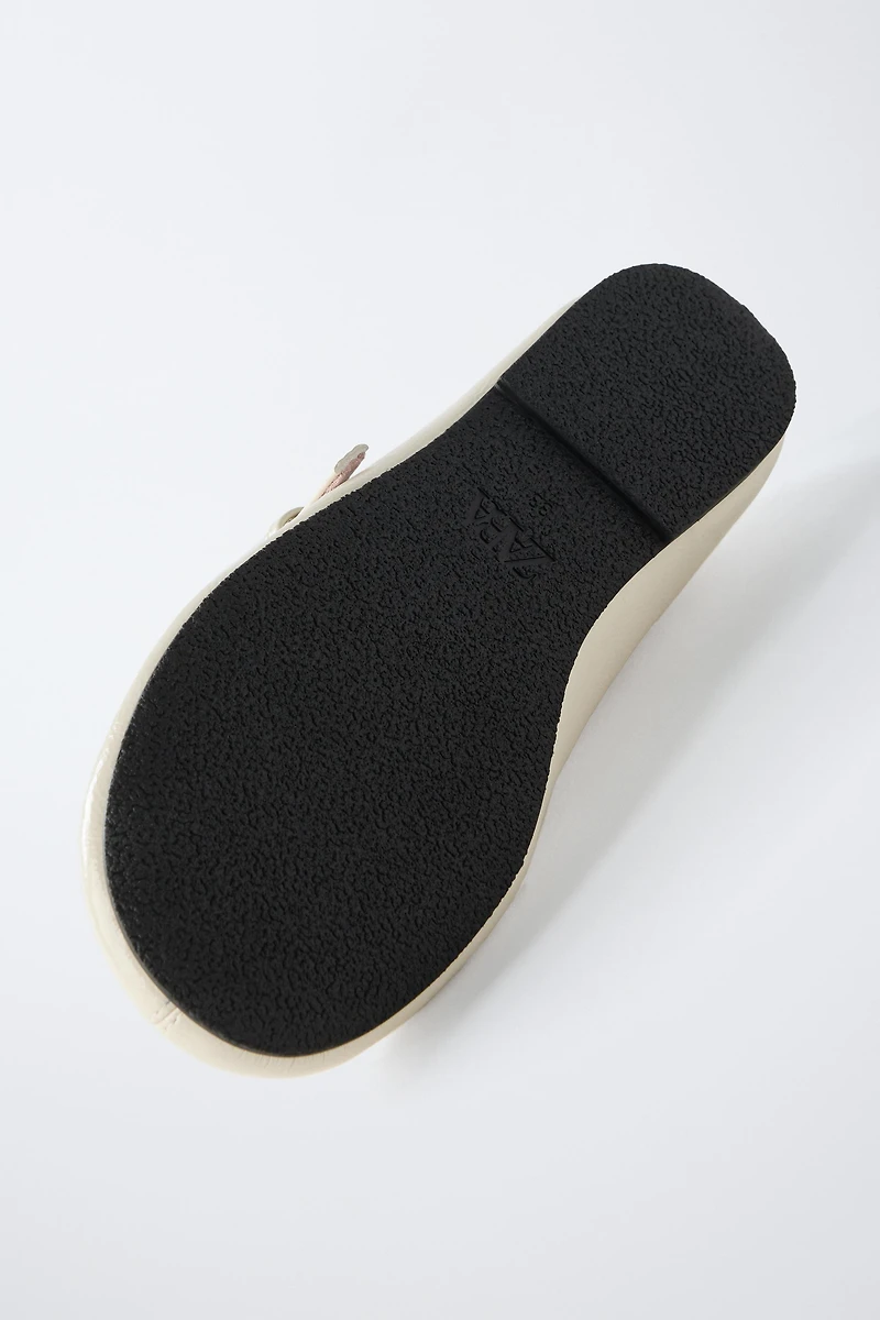 PATENT BALLET FLATS