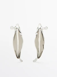 Irregular leaf earrings