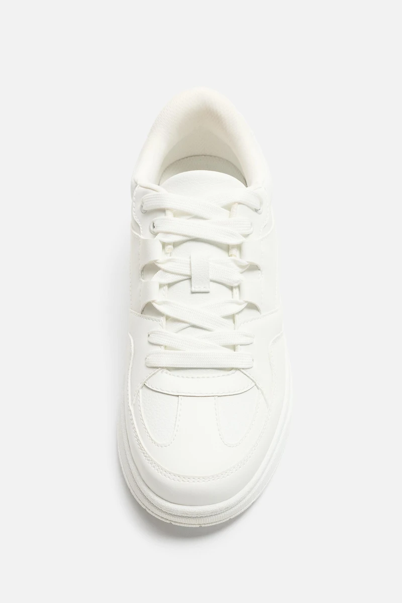 RETRO STYLE SNEAKERS