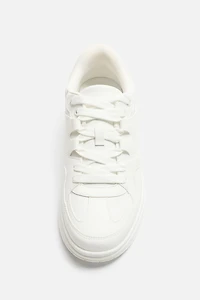 RETRO STYLE SNEAKERS