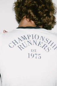 FLAMÉ TEXT T-SHIRT