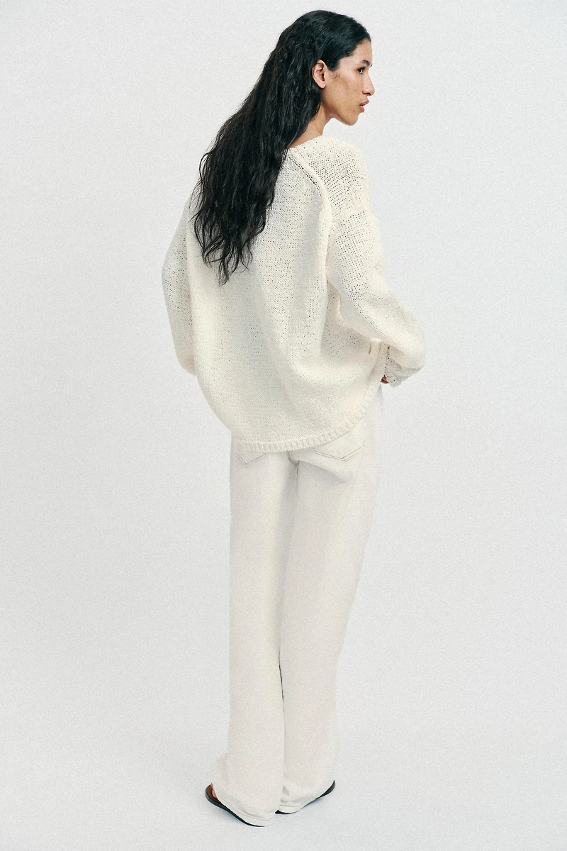 V-NECK KNIT JUMPER