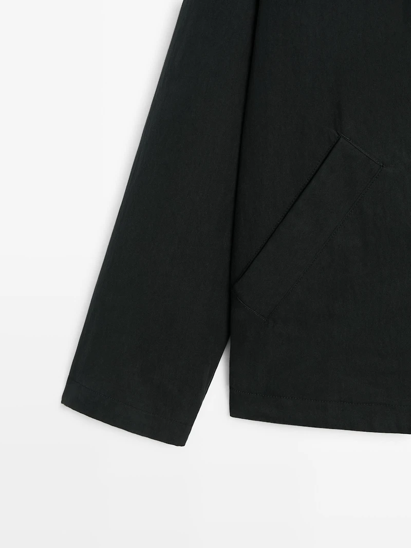 Jacket with leather collar detail