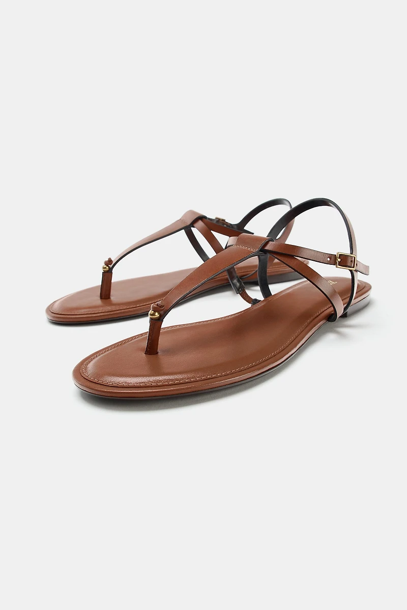 LEATHER FLAT SANDALS