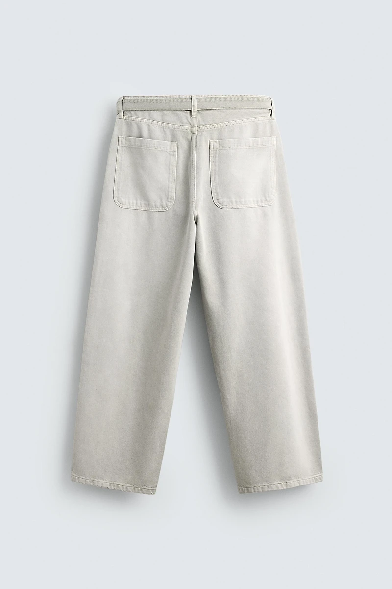 JEAN COUPE DÉCONTRACTÉE CEINTURE