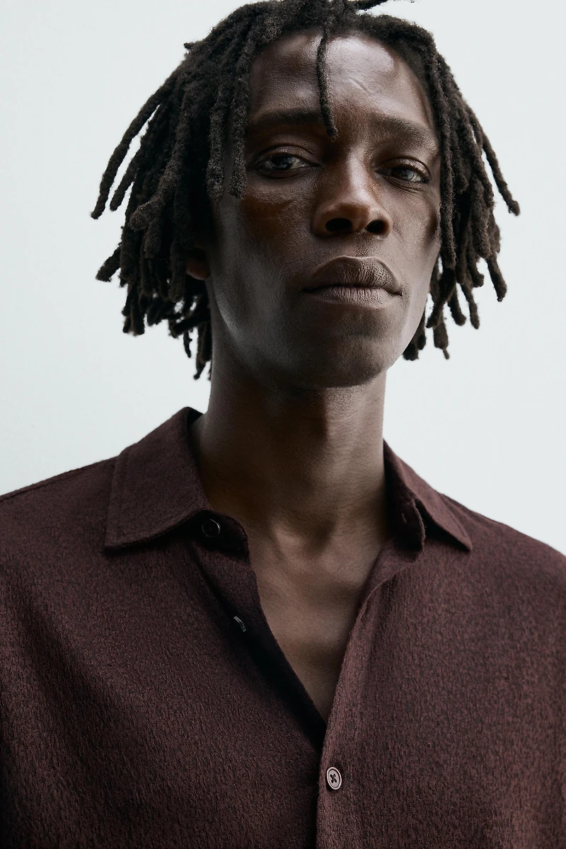 TEXTURED JACQUARD SHIRT