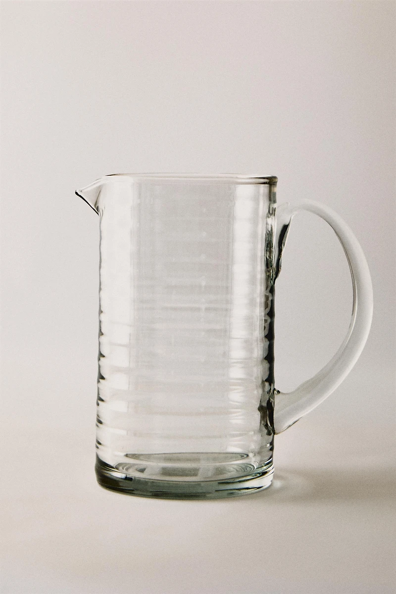 GLASS PITCHER WITH RAISED LINES