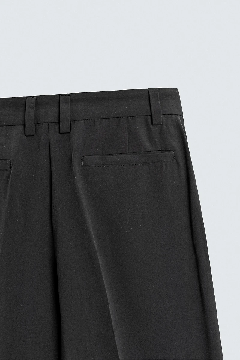 RELAXED FIT FLOWY PANTS