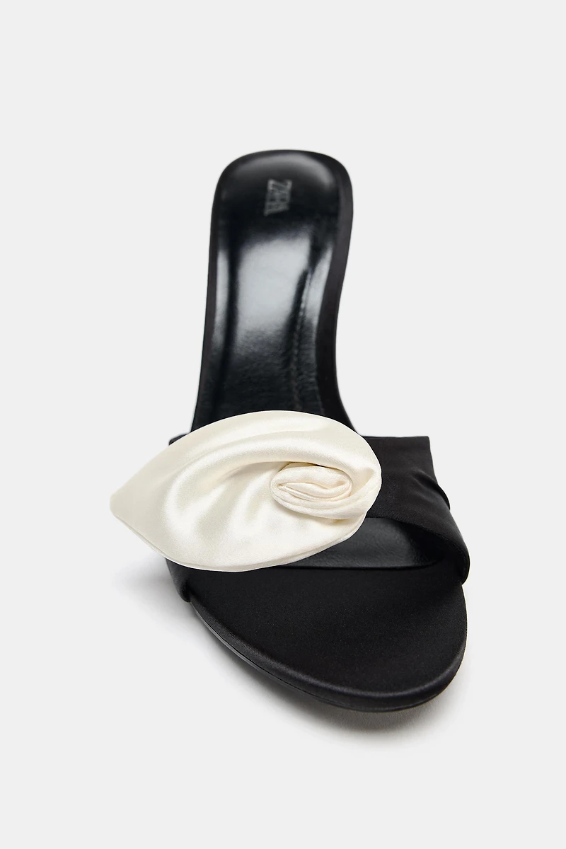 SATIN EFFECT FLOWER HEELED SANDALS