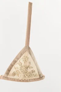 SOUTIEN-GORGE TRIANGLE EN DENTELLE AVEC FANTAISIE